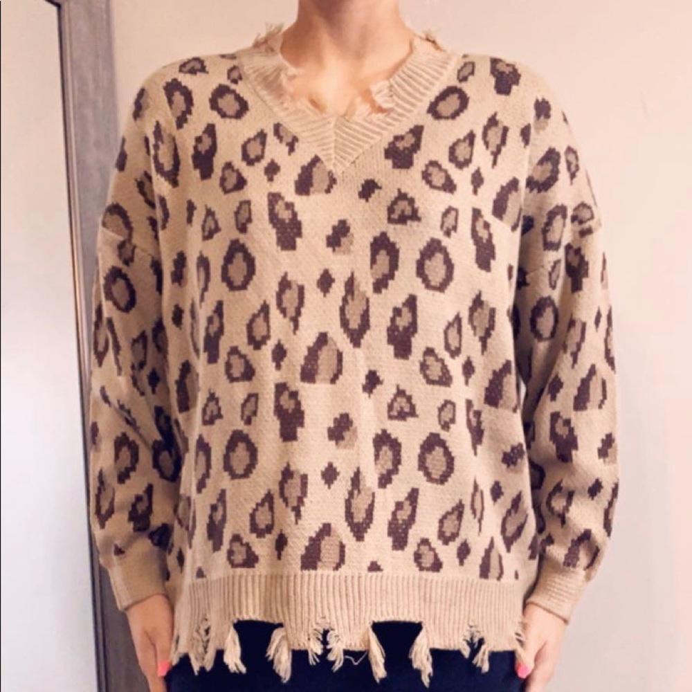CHEETAH PRINT SWEATER
